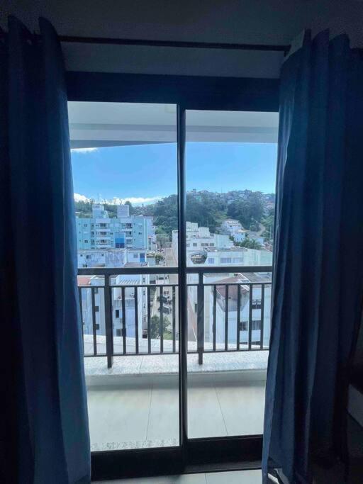 Apartamento 2 Suites Com Piscina E Churrasqueira, Ao Lado Da Ufsc ฟลอเรียนอโปลิส ภายนอก รูปภาพ