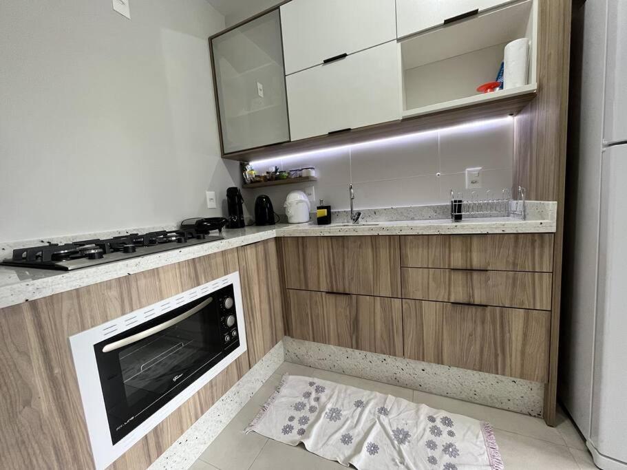 Apartamento 2 Suites Com Piscina E Churrasqueira, Ao Lado Da Ufsc ฟลอเรียนอโปลิส ภายนอก รูปภาพ
