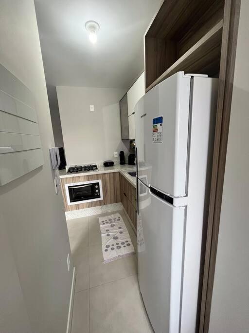 Apartamento 2 Suites Com Piscina E Churrasqueira, Ao Lado Da Ufsc ฟลอเรียนอโปลิส ภายนอก รูปภาพ