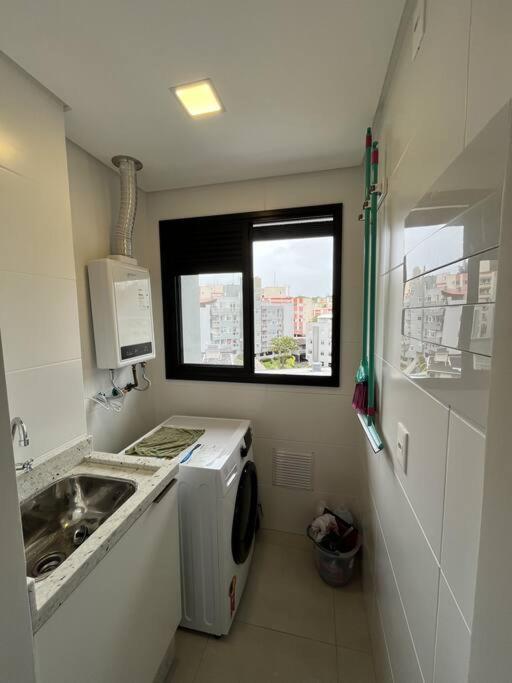 Apartamento 2 Suites Com Piscina E Churrasqueira, Ao Lado Da Ufsc ฟลอเรียนอโปลิส ภายนอก รูปภาพ